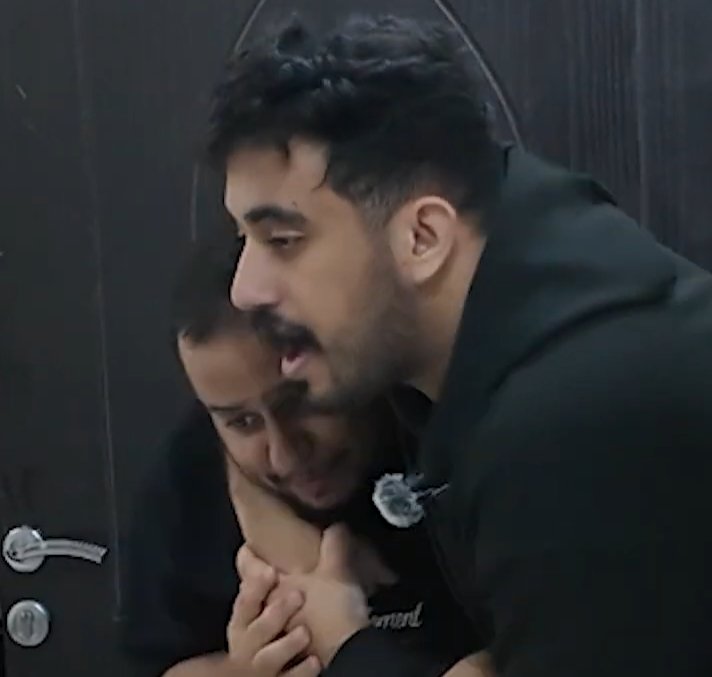 وااااو 
مطبخنا صار نظييف 🙄