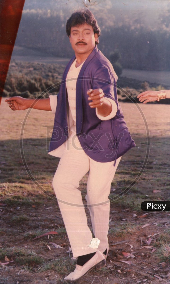 Tonyaplacino's tweet image. @GowthamCinemas 
Remove watermark nd restore please..2nd one must...