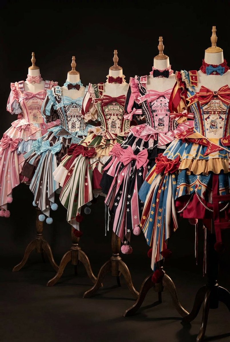 Belchic7's tweet image. circus lolita🎪