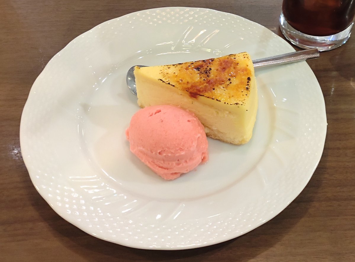 展望台のあともお茶したりデザート買ったり、なんだかんだハルカス内で