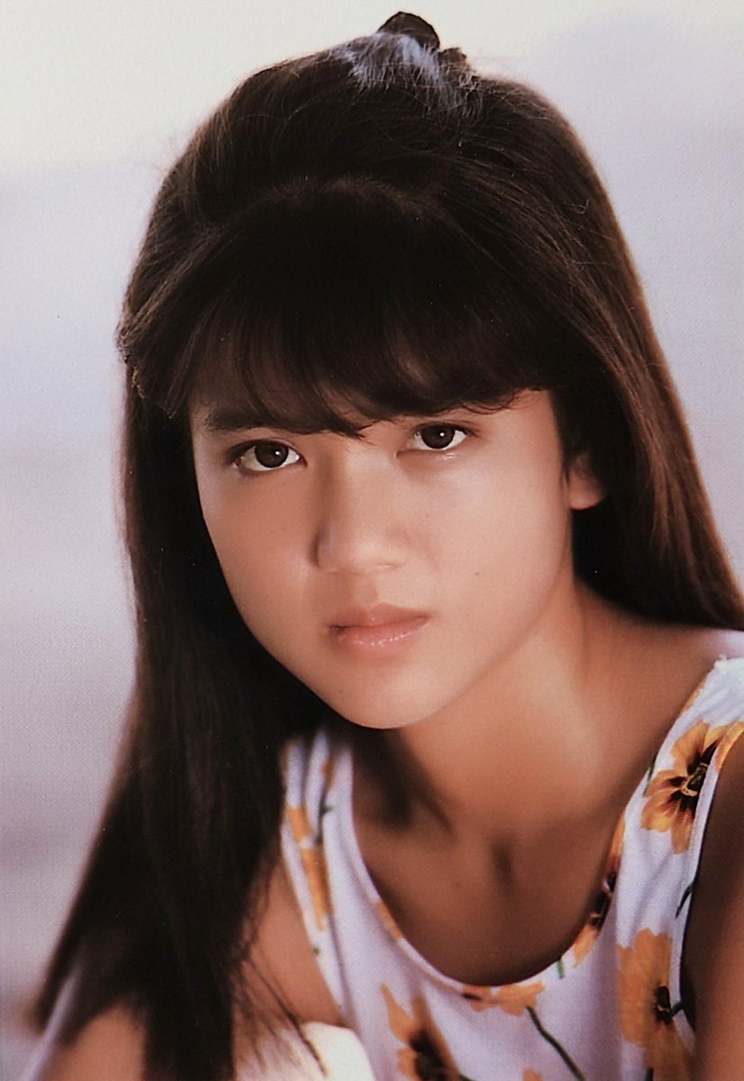 むかしのアイドル雑誌から…

小沢なつきさん🥰
#小沢なつき
#80年代アイドル