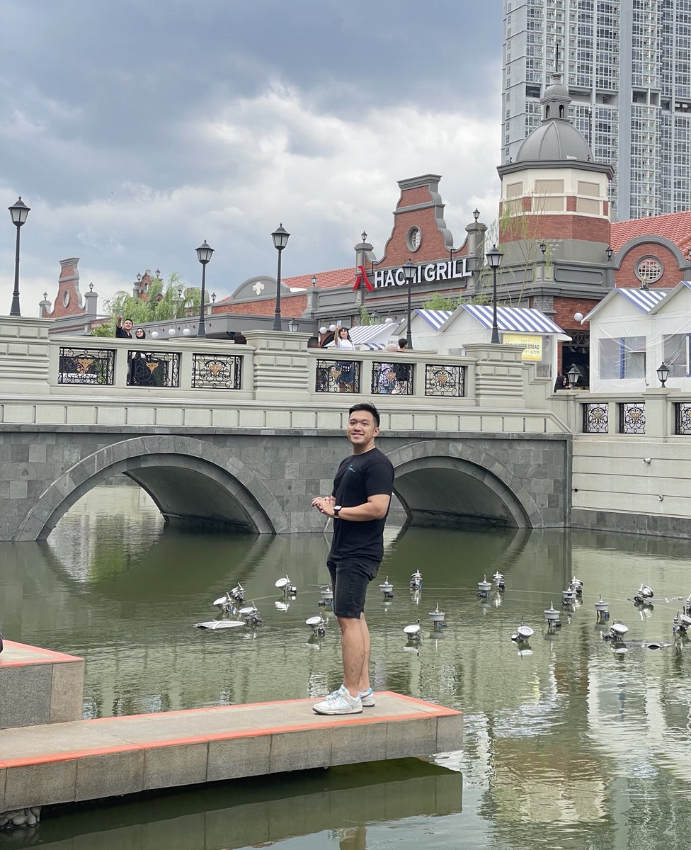 nicodeans's tweet image. jauh kesini ternyata tenantnya sedikit banget..