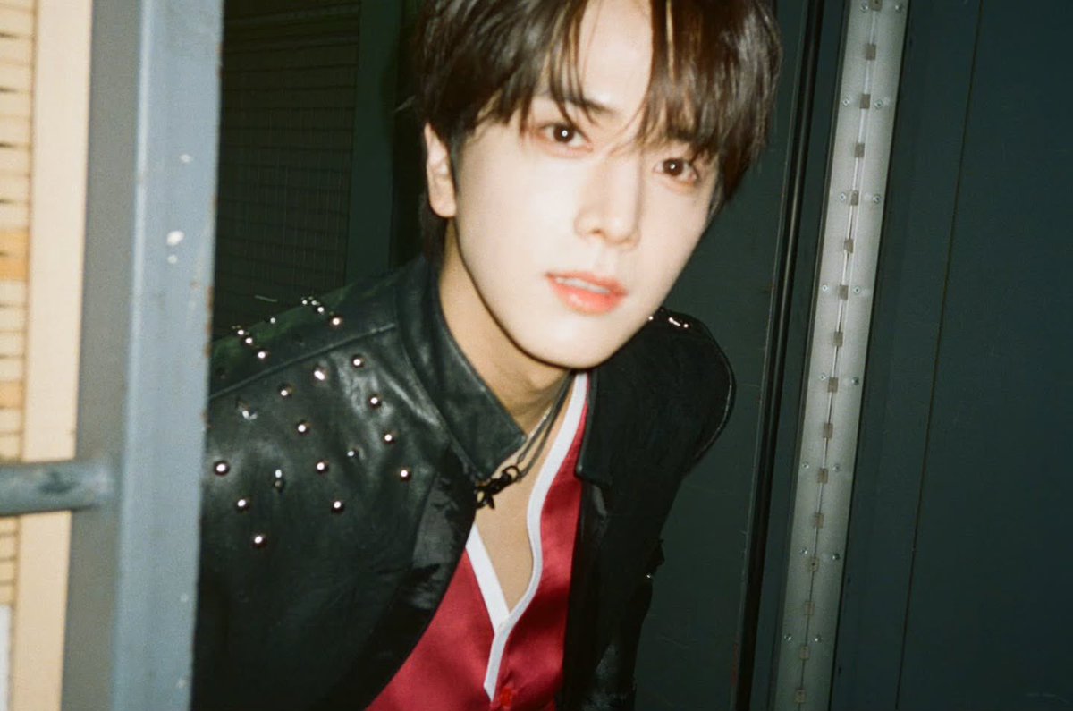 260103 Music Core PD Instagram update #YOUNGHOON

MBC Gayo Daejejeon
🔗instagram.com/p/DTC5aN-Eq6L/

더보이즈 영훈 #더보이즈 #영훈 #THEBOYZ #더보이즈영훈 🍞