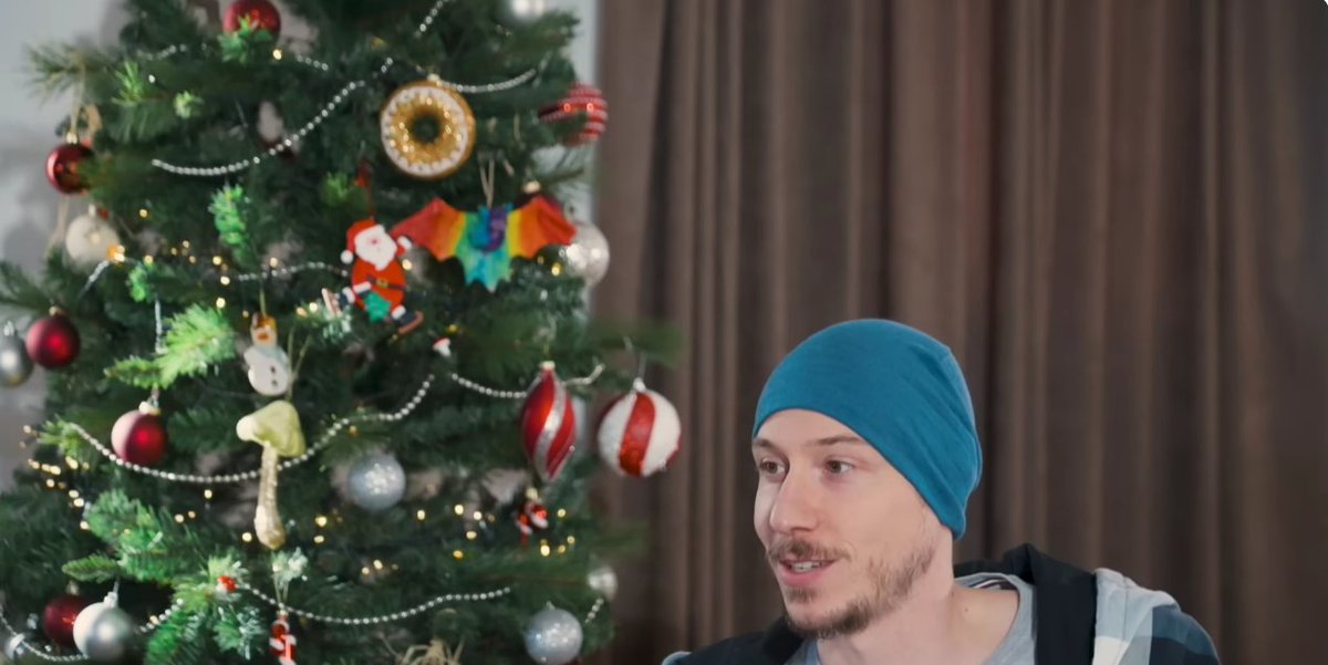 Kanser tedavisi gören Belçikalı smaçör Sam Deroo, tedavisine dair bir röportaj gerçekleştirdi.

"Her şey aslında 2024 yılında başladı, testisimde bir yumru fark ettim. Daha sonra Belçika'ya gittim ve orada kanser teşhisi konuldu ve hemen ameliyat edildi. Ek tedaviye ihtiyaç