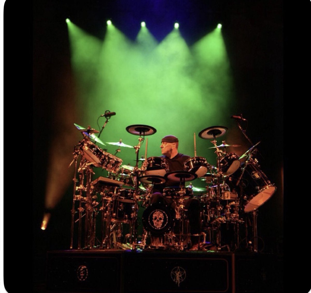 From the point of conception to the moment of truth
At the point of surrender to the burden of proof
From the point of ignition to the final drive
The point of the journey is not to arrive

Anything can happen...

#RipNeilPeart 
Happy Pratturday #RushFamily 🔴