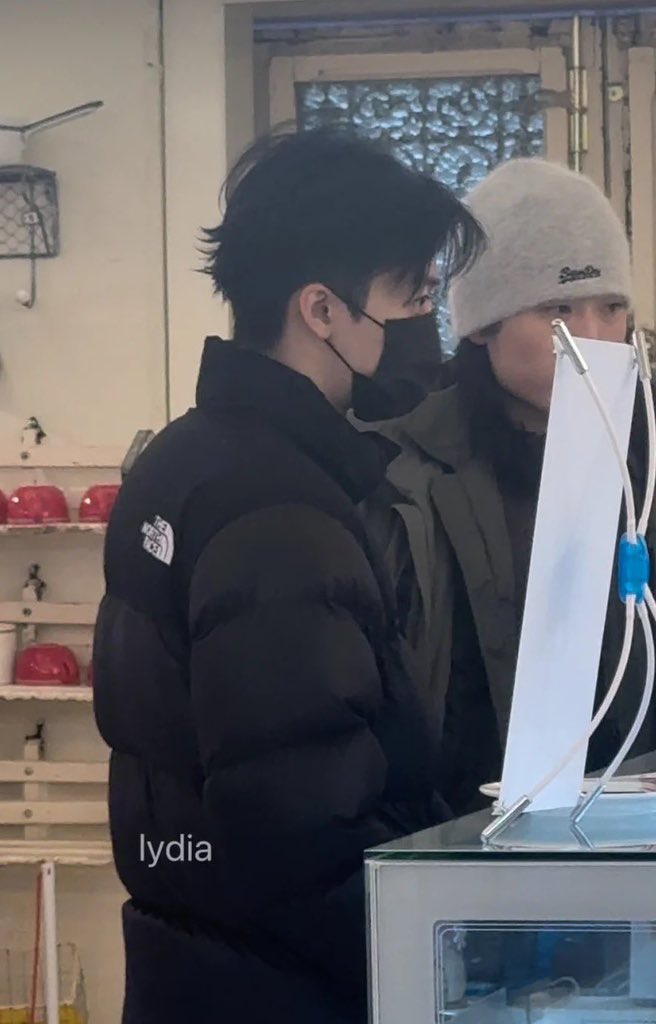 jaeminners's tweet image. 2019.                                             2025.