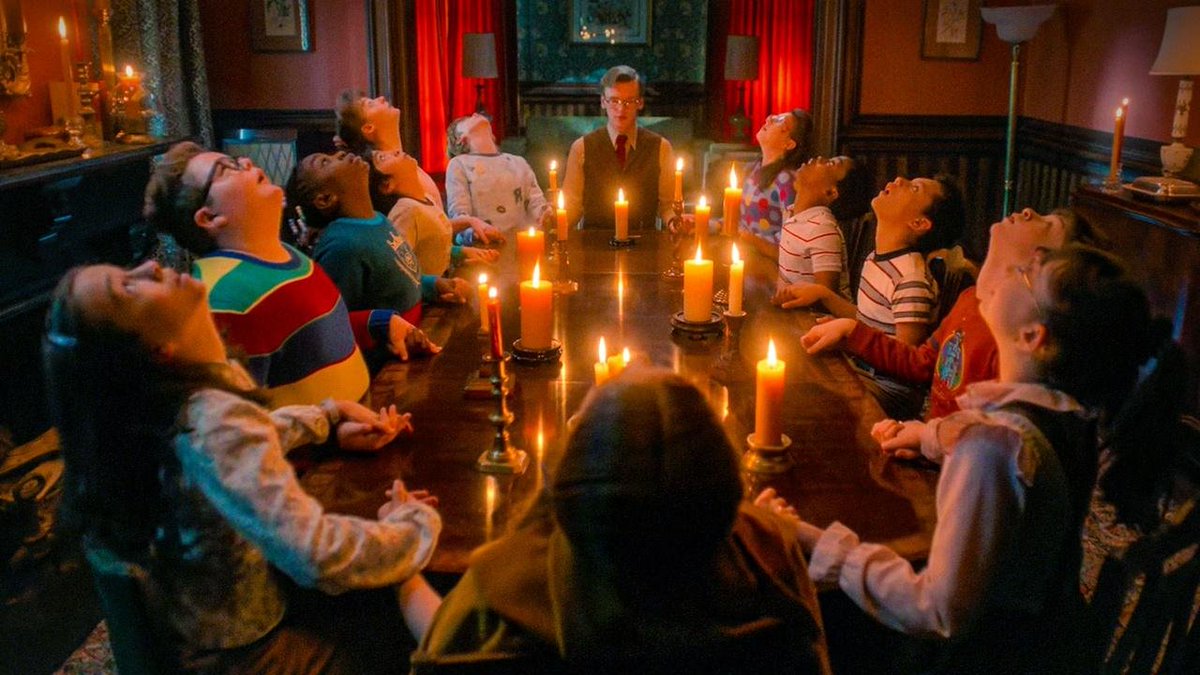 dailypop__'s tweet image. Les frères Duffer révèlent qu'il n’y a pas de raison particulière pourquoi Vecna aurait spécifiquement besoin de 12 enfants dans #StrangerThings5 :

« Je ne sais pas exactement comment nous avons fait ces calculs. » 💀