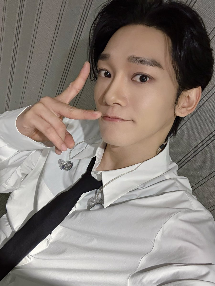 CHEN_INB100's tweet image. CHEN CONCERT TOUR &amp;lt;Arcadia&amp;gt; in TAIPEI

오랜만에 온 대만! 너무 보고 싶었어요💛
올해도 같이 웃고, 행복한 추억 많이 만들어요!!💫

#첸 #CHEN #Arcadia #ArcadiaTour #ArcadiaTAIPEI