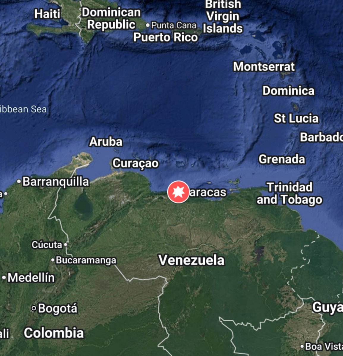 CKMapss's tweet image. 🇻🇪🇺🇸America, Venezuela update
- America has launched a series of strikes on Caracas, Venezuela, with US CH- 47  Chinook helicopters seen near Caracas
- There has also been airstrikes against the La Guaira naval base in Vargas