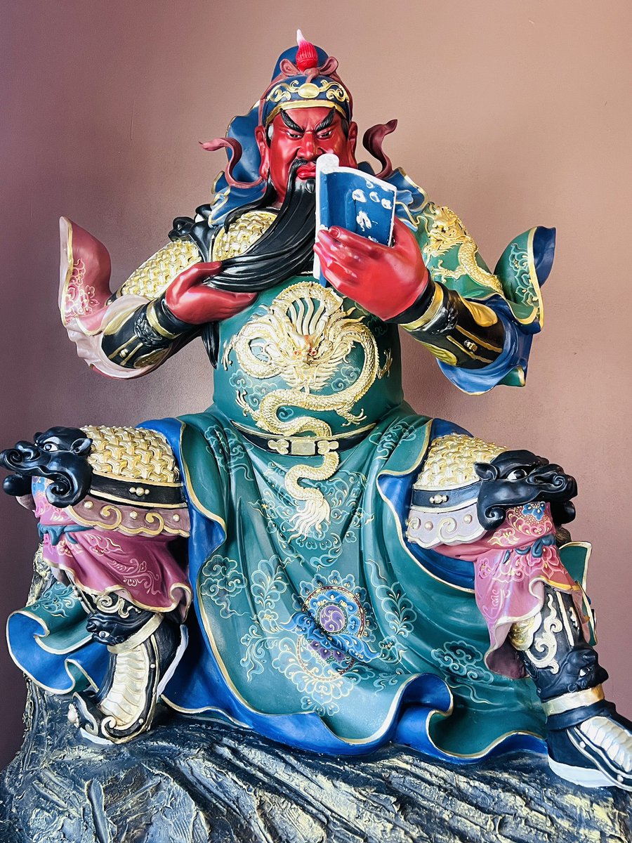 「今日お邪魔した関帝廟、いろんな関羽さんがおられてどれもカッチョよかった!造形がと」|たーれっくのイラスト