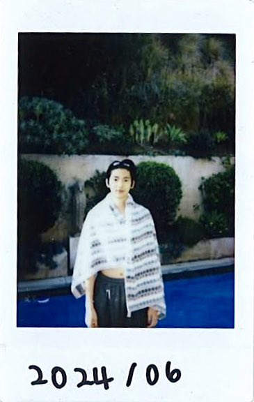 KIMJUHOONID's tweet image. #JUHOON #주훈

does it ever                          just how fast the
drive you crazy                   night changes