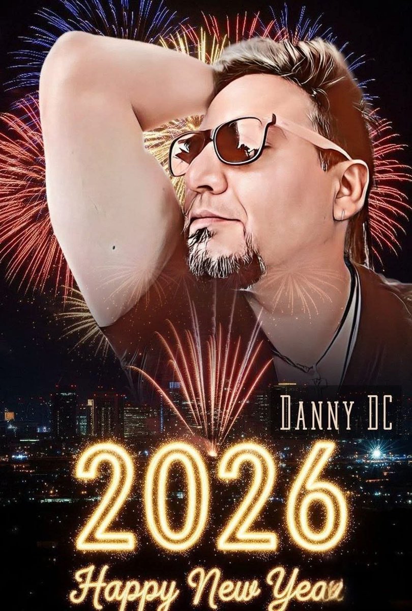DannyDC's tweet image. Quiero decir gracias! A todos y todas los que repostean mi música, a todos los que semana a semana me escuchan; este año si habrá canciones nuevas! Los amo! 
audiomack.com/dannydc-3
youtube.com/channel/UC6NKe…
Be Love 
Be Rock 
Be DannyDC 🤟🏻😘🔥🔥✨