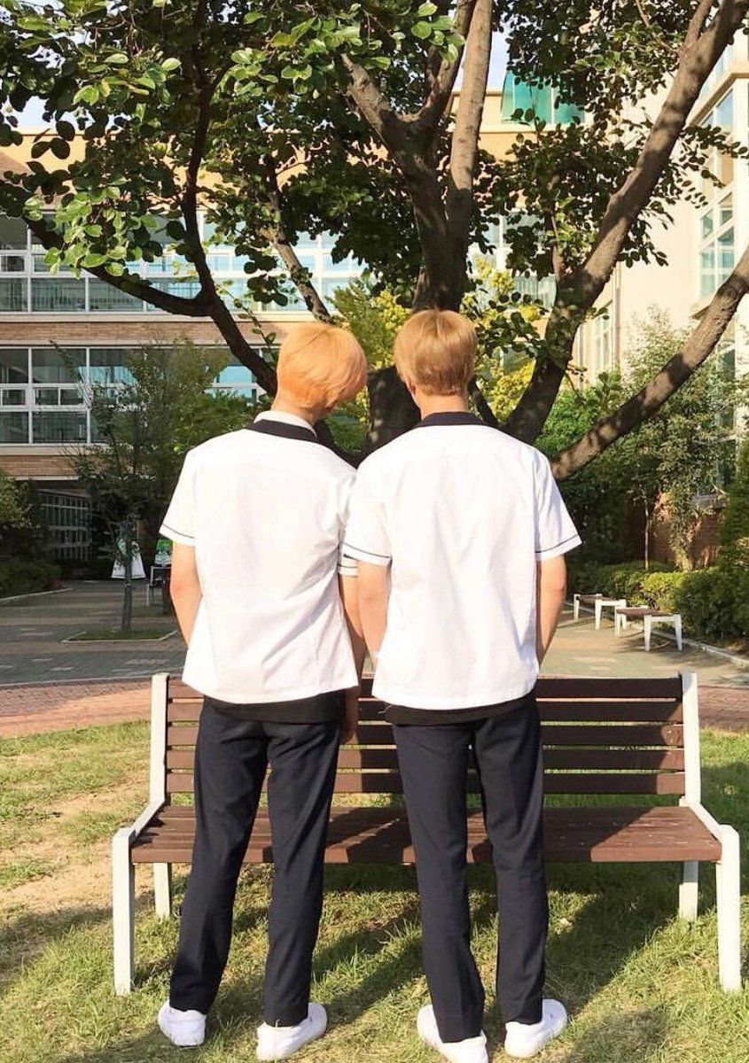 jjarchiv's tweet image. 어떡해... 🥹🥹🥹