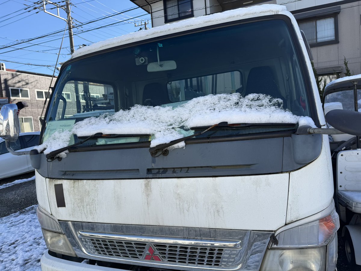 WINGOTANI's tweet image. あけましておめでとうございます。
新年早々に埼玉に雪が降りました❄️