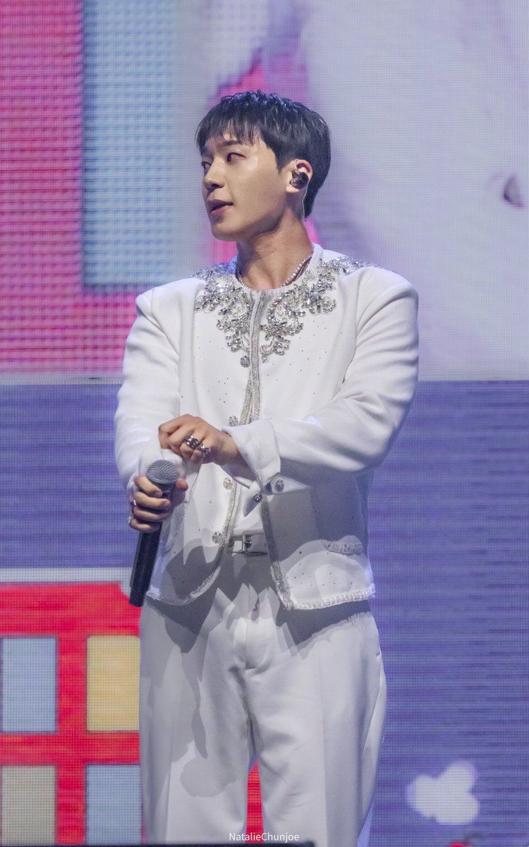 Nat_Chunji's tweet image. 2025 TEEN TOP WE GONNA ROCK IT DROP IT TOP IT HEY DON'T STOP IT POP IT X 2 LIVE ENCORE in SEOUL

왕자님들이 인가요?
💜💜