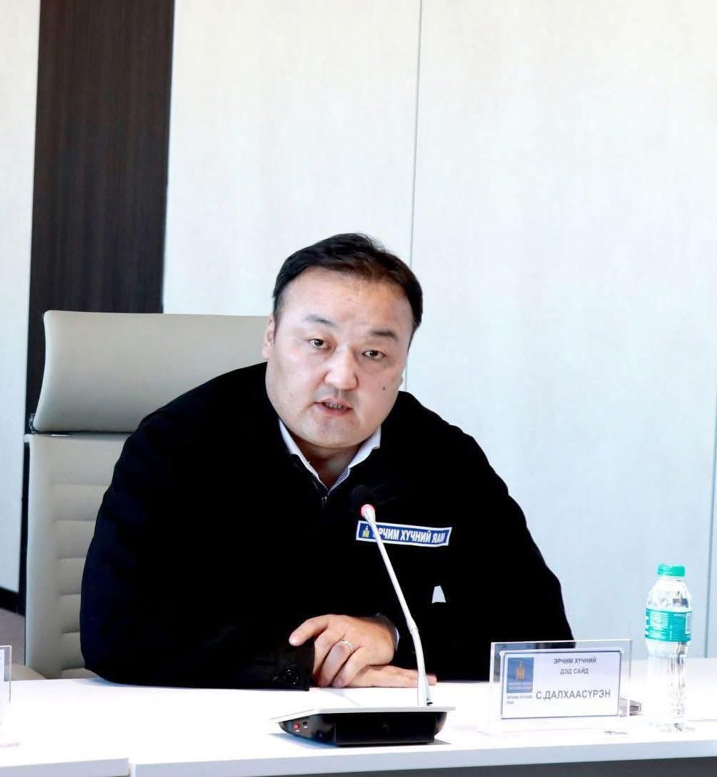 ЗШ-ын ЗГ-ын Эрчим хүчний А ч байхгүй дэд сайд нөхөр өвөлжилтийн бэлтгэл ажилтай газар дээр нь танилцаж тулгамдаж буй асуудлыг нь шийдэж ажиллаа гэнэ ээ...🤭🤣🤦‍♂️