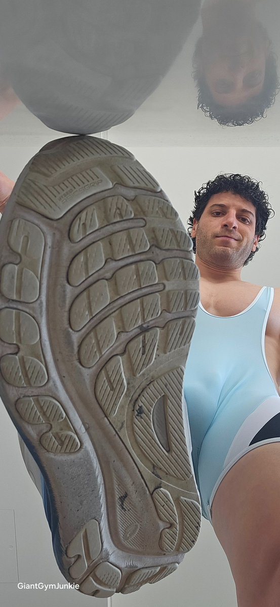 GiantGymJunkie's tweet image. Wrestler stomping on you in their sneaker, it mixes a bunch of things you all seem to love, do you like it? #SizeTwitter #footfetish #macro #giant #gay