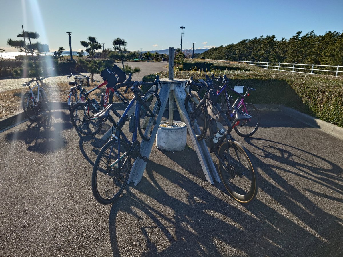 今日は、とぴおさん・バクシンさん・のりさんと一緒にバクシン的カフェライドでした！
カレーがやたら美味しかったのでまた行きたいですねぇ(*´ω｀*)