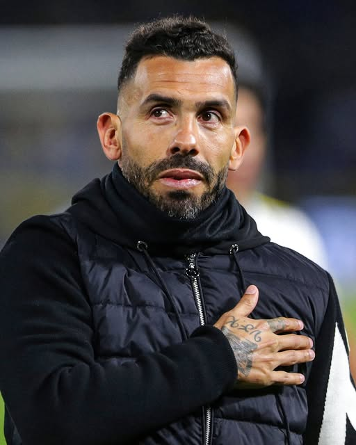 FootballTalkHQ's tweet image. 🗣️ Carlos Tevez: “When I arrived in England, they took me to see the house the club was offering me. It had a garden, a garage, shiny floors... and silence.

A lot of silence. I came from Fuerte Apache, where five of us slept in one room and gunshots were part of the night. I…