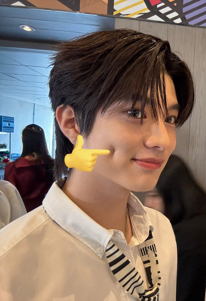 I understand why Chokun can’t resist poking that dimples 😩