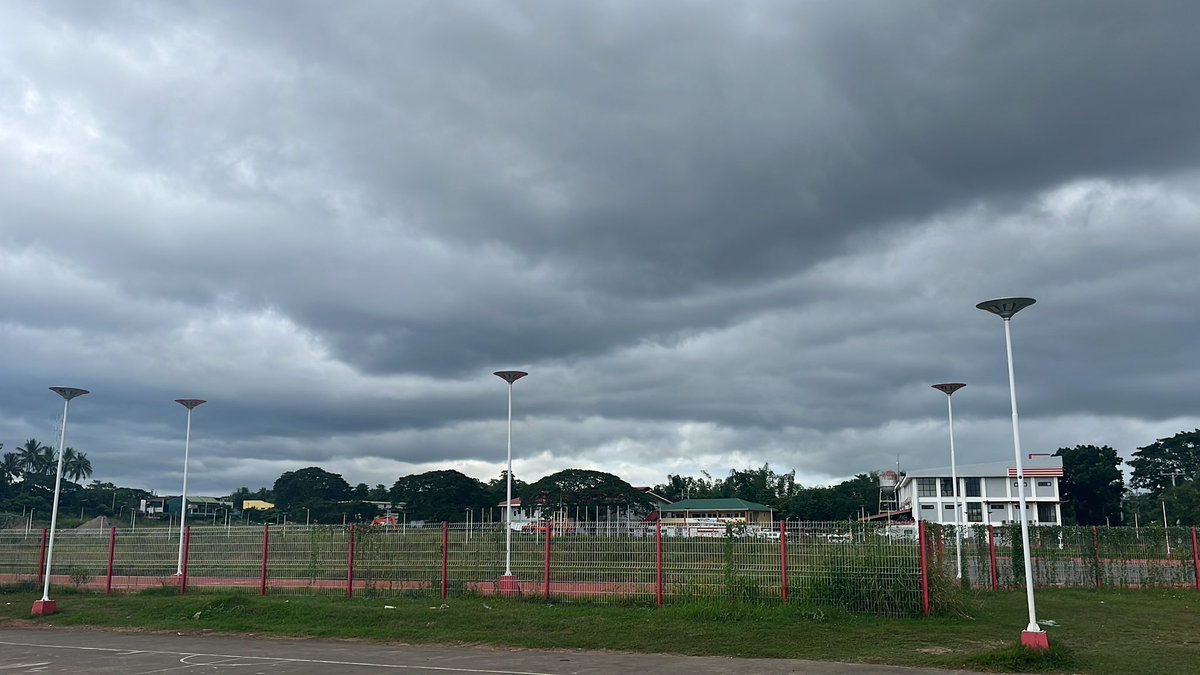 IntrovertPanda2's tweet image. Tambay lang saglit!