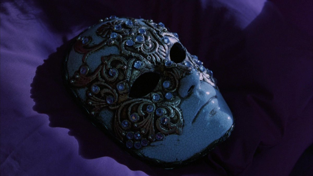 filmfr4me's tweet image. Eyes Wide Shut (1999)
Director: Stanley Kubrick