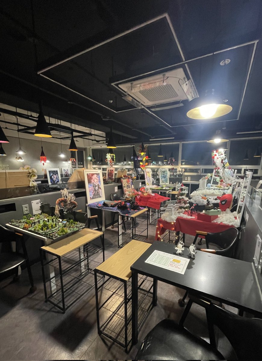 Prism_Changwon's tweet image. 2025 창원ㆍ마산프리즘
크리스마스 전시회 사진🎄✨

학생들이 정성껏 준비한 연말 전시에 정말 많은 분들이 방문해 주셨습니다! 
매년 이어지는 행사 인만큼, 다음에는 또 어떤 작품들이 보여질지 벌써부터 기대되네요☺️