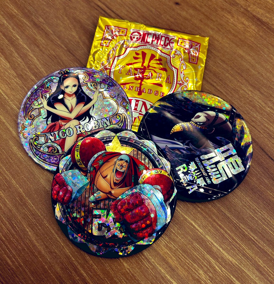 【超希少】ワンピース　缶バッジ　ルフィ　レア　onepiece　お値下げ不可 超希少】ワンピース 缶バッジ ルフィ レア onepiece お値下げ不可 超