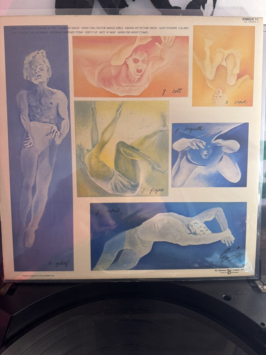 lee0969's tweet image. On this day in 1980 No 35 UK Album Chart The Boomtown Rats “The Fine Art Of Surfacing” IMHO a great album and another difficult choice for us. I’ll choose “Someone’s Looking At You” how about you? #1980s #TheBoomtownRats @jillwebb2005 @nikidoog @Carolyn_on_x  @FatOldAnarchist…