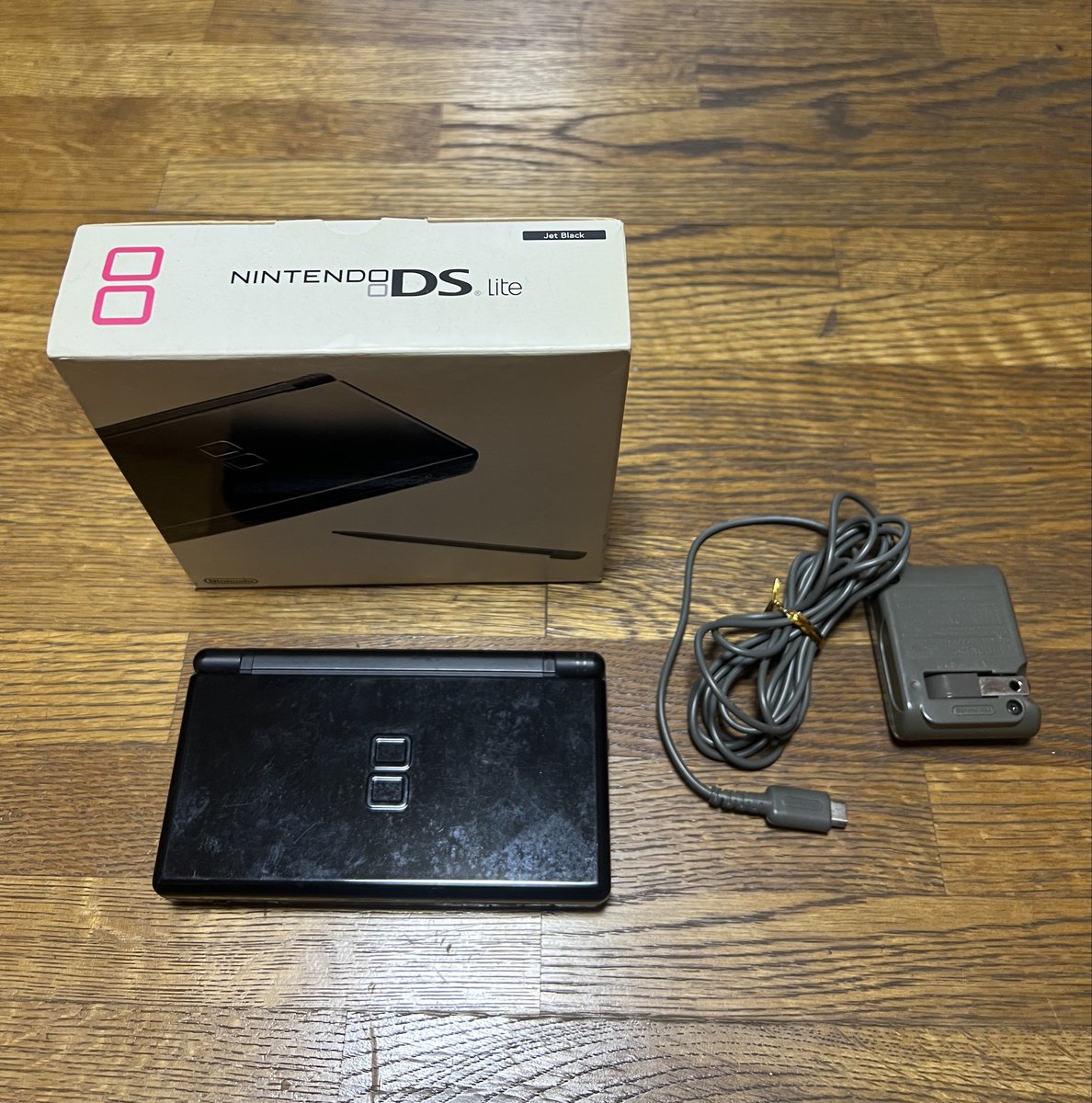 たぶん売れない #任天堂DS lite