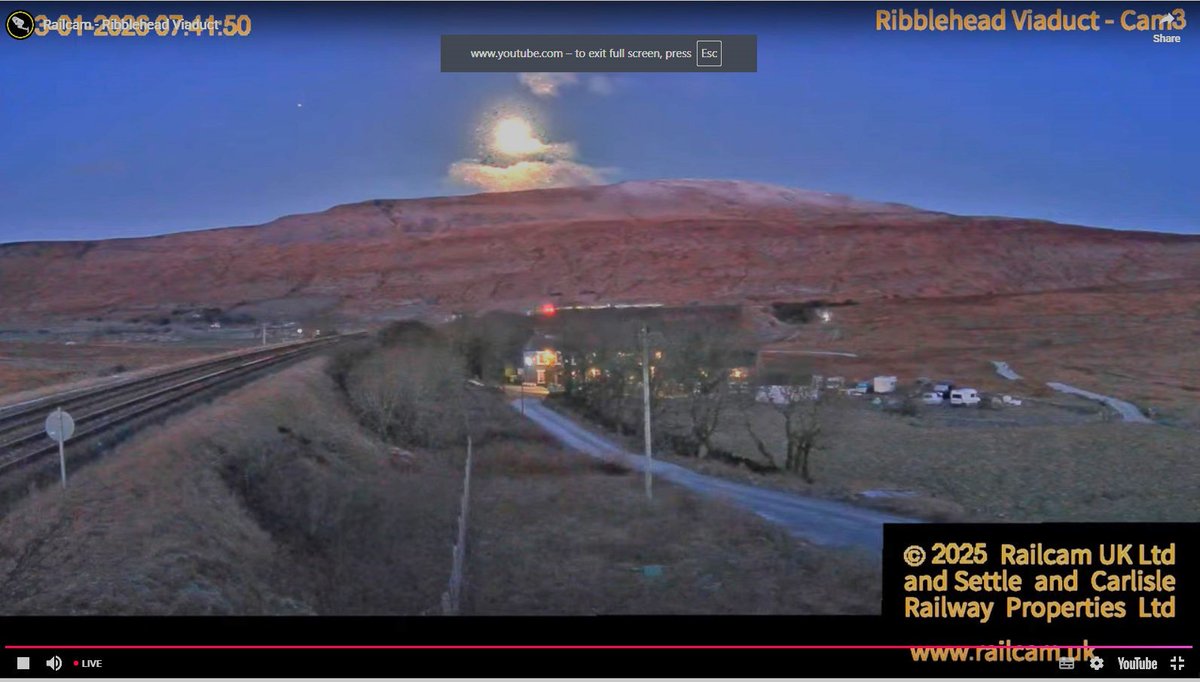CAPTAIN_SPARKLE's tweet image. @railcamlive @SettleCarlisle
@setcarrailway 1Z31 #Class805 805001 &amp;amp; 805009 in the moonlight, on 1Z35 #Crewe to #Carlisle 03/01/26