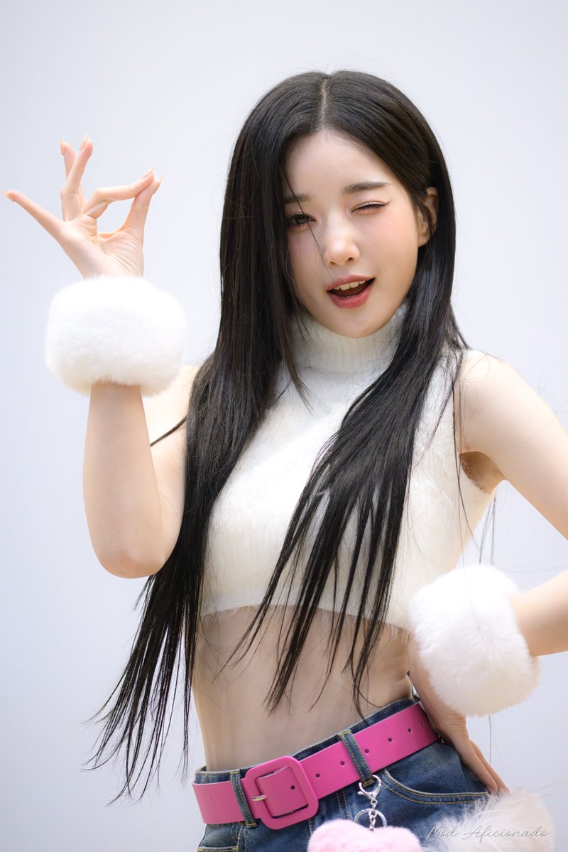 ModAficionado's tweet image. tripleS msnz @ 송도아트홀 251206 #tripleS #트리플에스 #김유연 #YooYeon