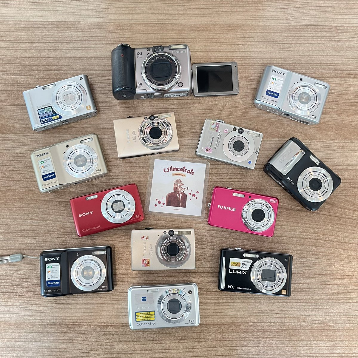 xxnfilmpp's tweet photo. ෆ 🎰🧘🏻‍♀️ 𓏲˚ new arrivals on Sunday𓂃🌤️ 🍮 ෆ 

  📍 ลงขายวันอาทิตย์ 04/1  เวลา  18.00 น.

ล็อตแรกของปีคลอดแล้วค่าา ยกแคนนอนมาเสิร์ฟจุกๆ พาราน่ารักๆ ตัวแรร์ ตัวฮิต ตัวจอฟลิบ มีมาครบค่าา

  𓍯  ปัก + รี = ลด 100฿ 
  𓍯  ปักไว้เดี๋ยวมากด 💖 เรียกงับบ

#กล้องดิจิตอลคอมแพค #กล้องดิจิตอล #กล้องดิจิตอลเก่า #กล้องมือสอง #กล้องดิจิตอลมือสอง