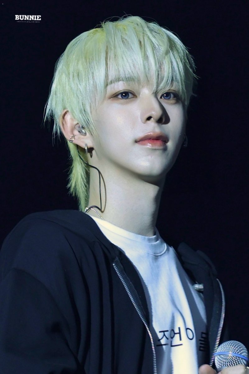 bunnie_1028's tweet image. 250103 사운드 체크

#AHOF #아홉 #CHIHEN #즈언