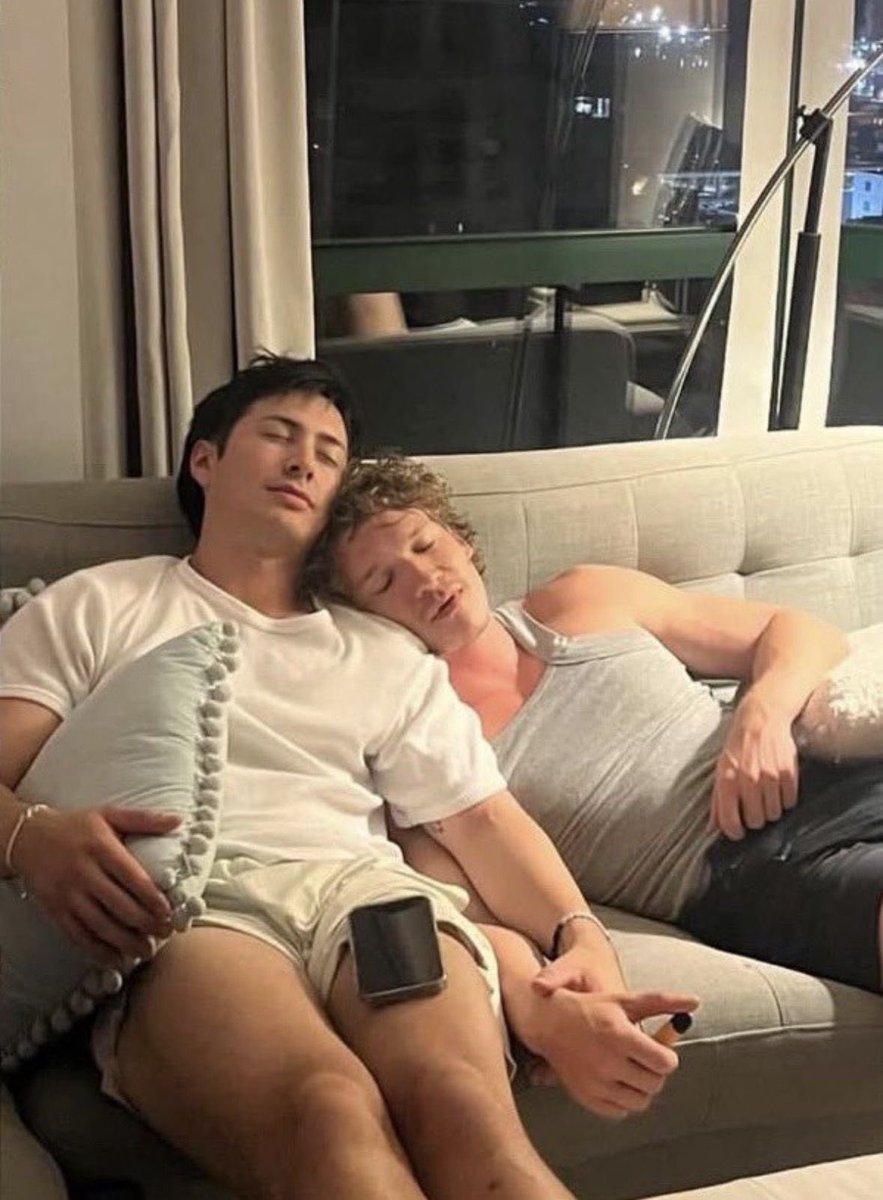 clifferconda's tweet image. Can you imagine these two didn’t know each other a year ago and now they’re practically one mind body and soul