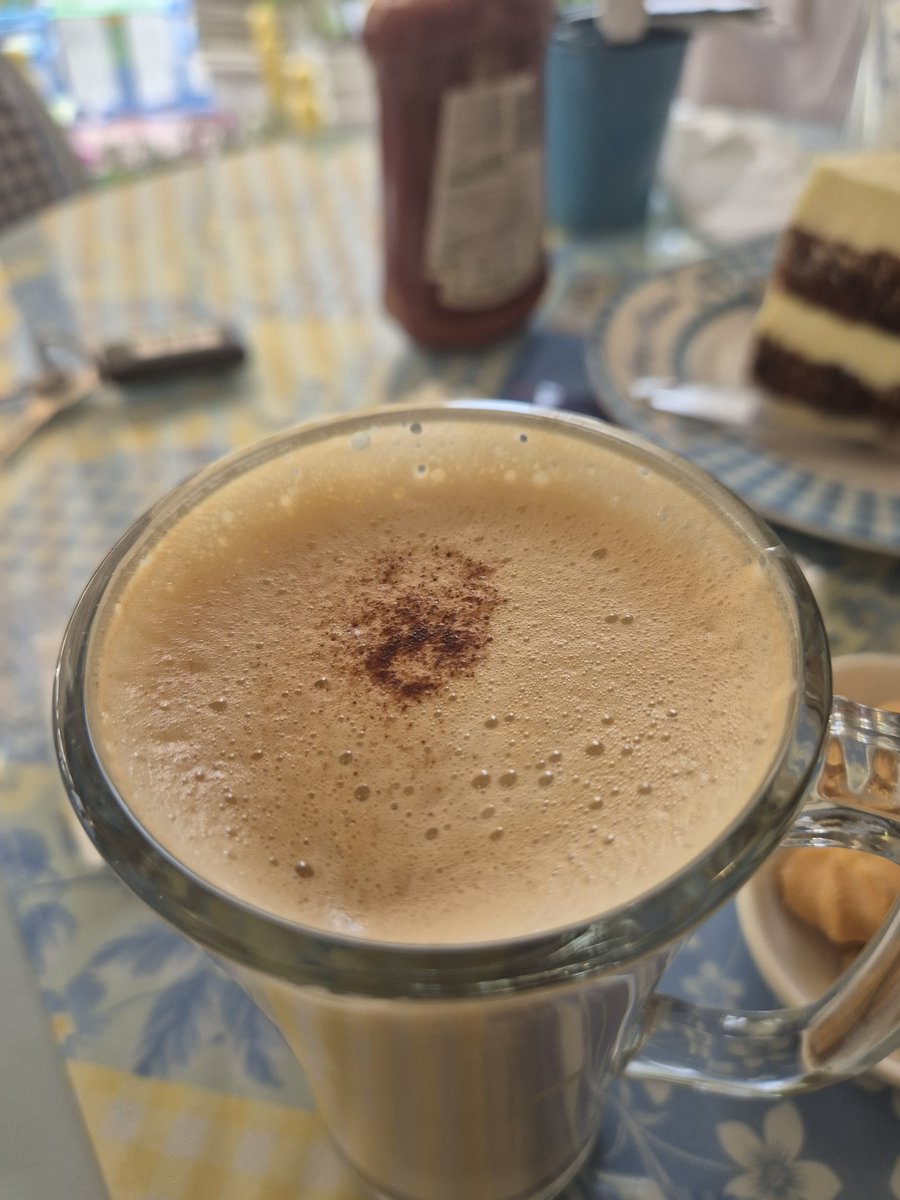 - وارزقني يا الله قلبًا مُحبًا رحيماً سليمًا
          يرى الجمَال في كل شيء ♥️