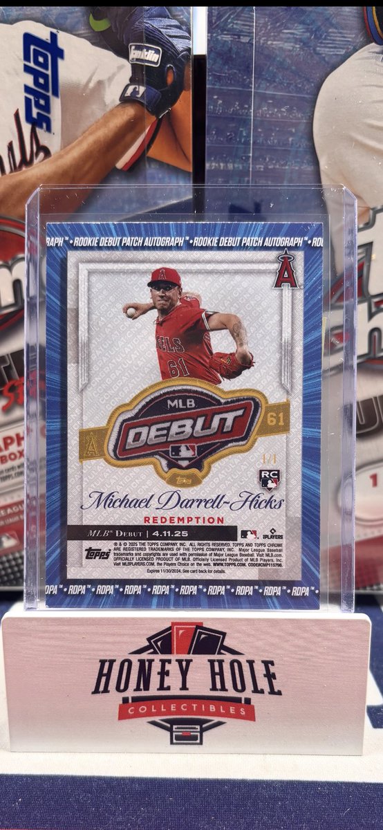 HoneyHoleBreaks's tweet photo. There it is!! Our Ebay Live show was NOT messing around!! Michael Darrell-Hicks rookie debut patch auto redemption!! #toppsbaseball #topps #debutpatch https://t.co/Dd5kWXTHga