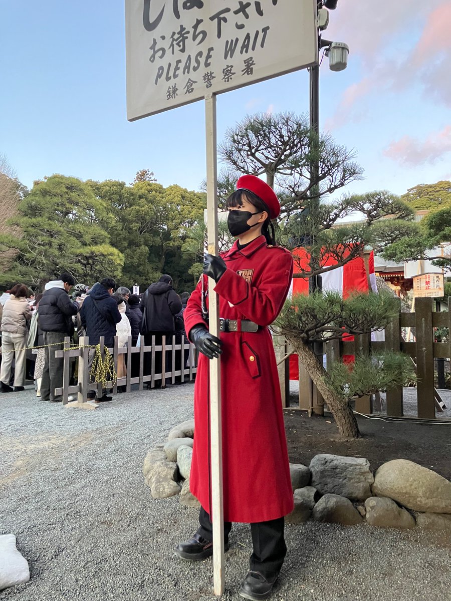 鶴の港の民様　確認用 鶴岡八幡宮境内規制情報】 1月3日17時現在 境内各所で規制を実施してい