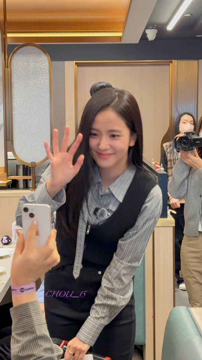 세상에서 가장 아름다운 여자, 우리의 지수 언니 생일 축하해요! 🎂✨
#kimjisoo #jisoo #지수