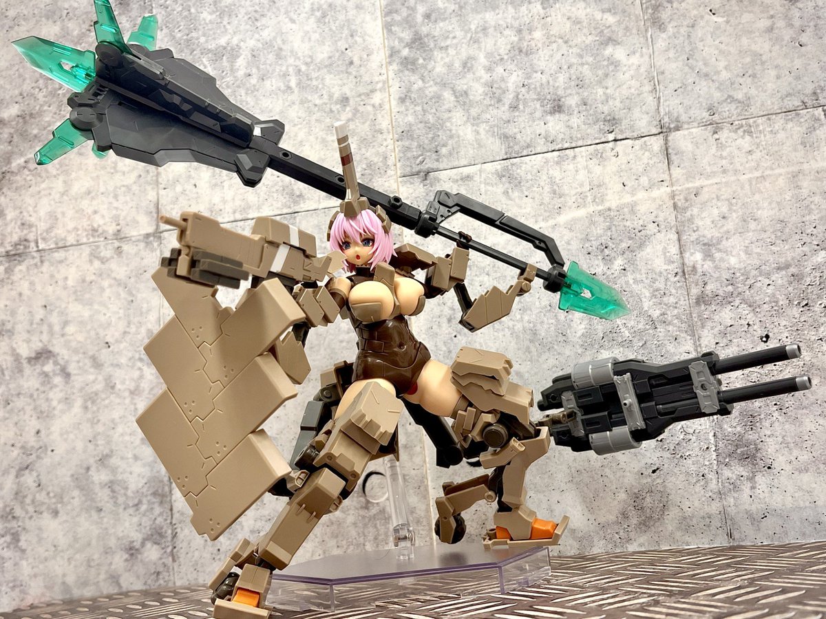【コトブキヤ日本橋3F】サンプル情報：2026年1月発売予定「フレームアームズ･ガール 輝鎚・甲」（税込￥7,480）のサンプルが到着いたしました！
フレームアームズ「輝鎚」をイメージした納得のプロポーションで商品化！
限定特典は「特別カラー髪パーツ」です！
#FAガール