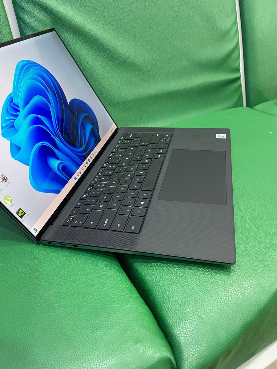 MiatoTechnolog's tweet image. 🚨 Miato Super Sale! 🚨

Power meets precision with the Dell Precision 5550 💻
⚡ Core i7 vPro | 16GB RAM | 512GB SSD
🎮 Quadro T1000 4GB | 15.6” 4K UHD+ Display
🪟 Windows 11 + Office pre-installed

🔥 Only KSh 74,999 🔥
📞 Call/WhatsApp 0701846097