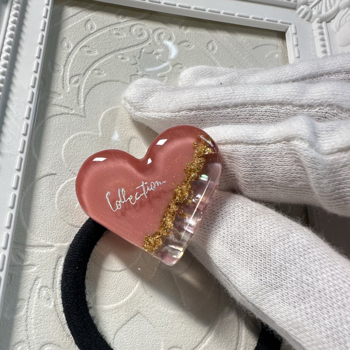 ハート型レジンヘアゴム やさしいピンクカラーに、シェルと金箔を