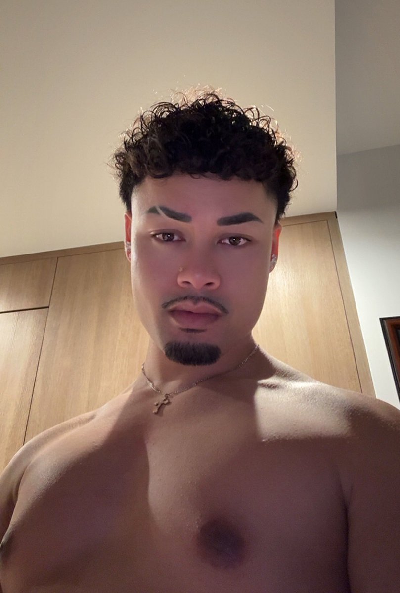 Michael_Lovato_'s tweet photo. POV😏 https://t.co/tGSIFbQaBP