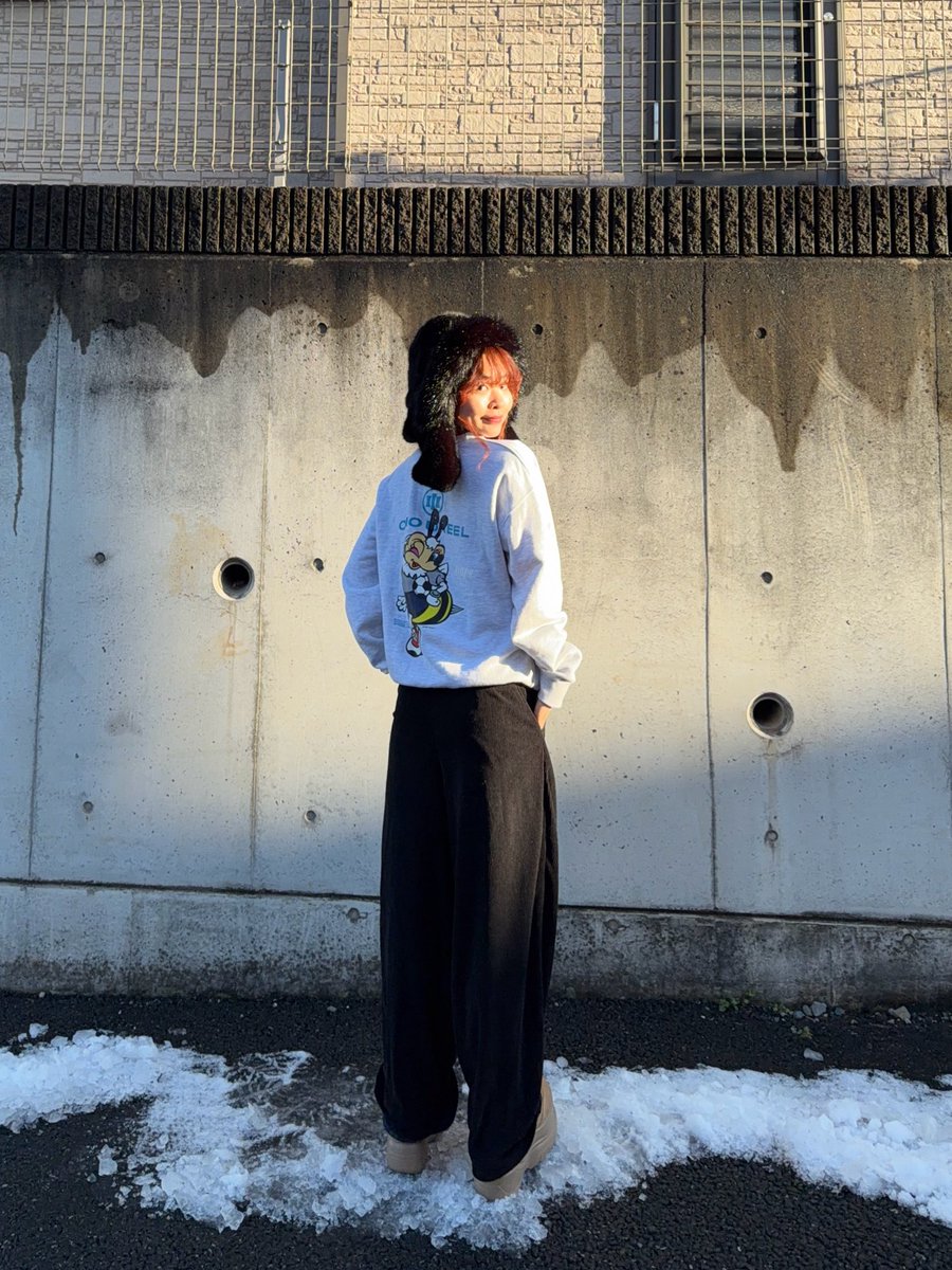 アビスパ福岡×ONOWHEELのスウェット 古着感もあって1枚でお洒落にゆる