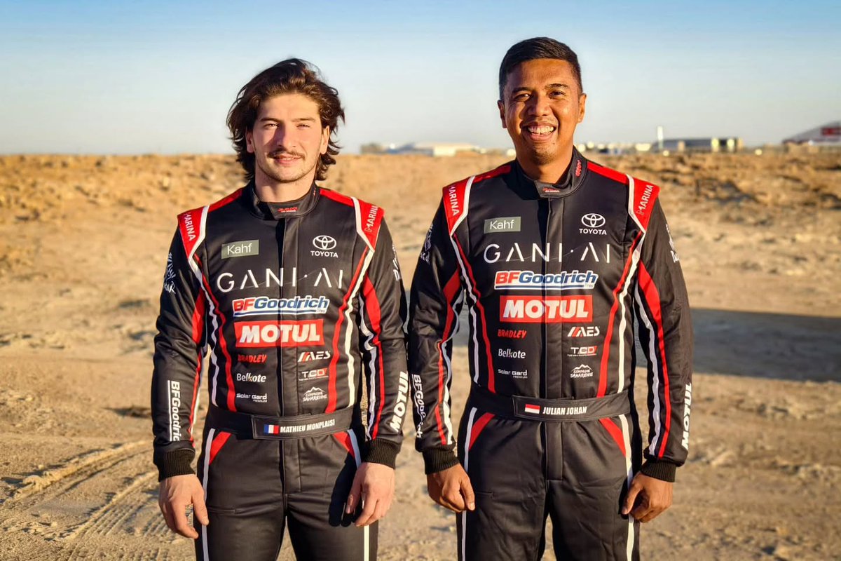 LambeResing's tweet photo. Aktifitas dunia motorsport di 2026 akan kita awali dengan Rally Dakar.

Pada edisi Rally Dakar tahun ini, Indonesia akan menurunkan perwakilan melalui pereli kenamaan tanah air, Julian Johan, dan Shammie Zackie Baridwan.

Mas Jeje turun di kelas Classics menggunakan Toyota Land Cruiser VX100 bernomor 773, bersama co-driver asal Prancis, Mathieu Monplasi.

Sementara om Samie turun dengan Toyota Land Cruiser 78 bernomor 766, bersama co-driver asal Lithuania, Ignas Daunoravičius.

Good luck mas Jeje dan om Samie 🇮🇩🇮🇩