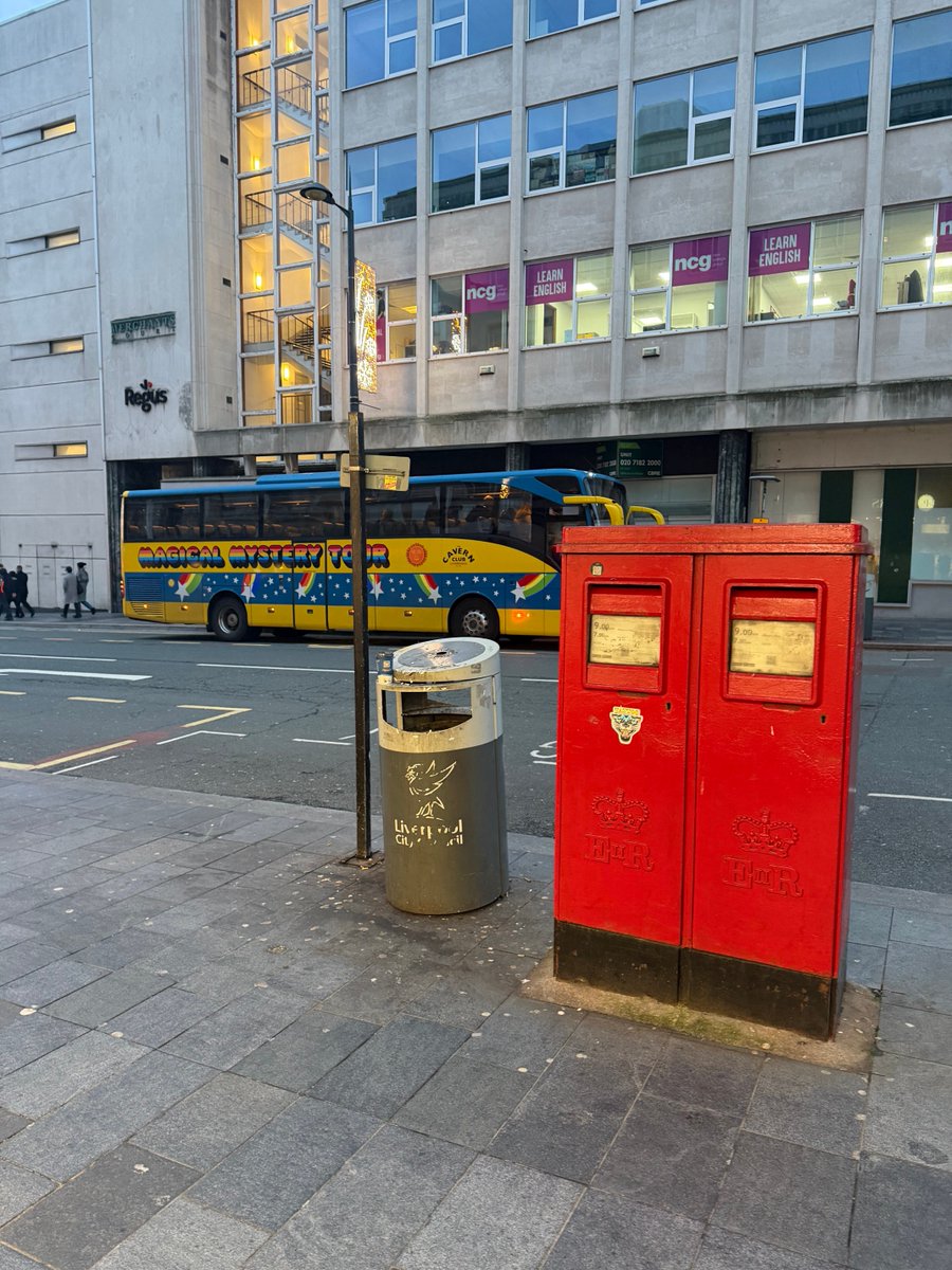 1974 experimental type G boxes in #liverpool #postboxsaturday 📮