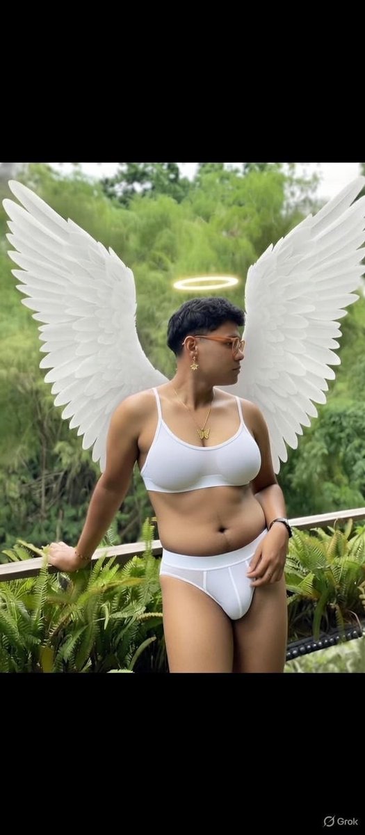 bileopard's tweet image. So tampil dragqueen 🫵😌🔥 temen kurang anjar kamu tapi aku suka awkwk 💋 tapi tidak suka jendolan bawah nya terlalu too much (big size)