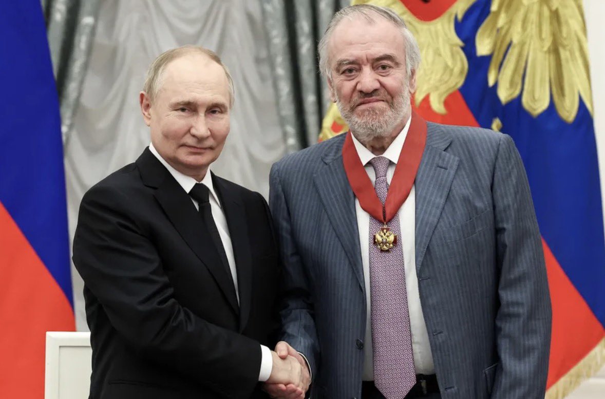 hokkaido_ryodo's tweet image. 〈ゲルギエフ氏は世界的指揮者で、札幌の国際教育音楽祭「パシフィック・ミュージック・フェスティバル（PMF）」の芸術監督を2015年から6年間務めた過去もある〉

ロシア文化フェス、ゲルギエフ氏ら来日調整　「政治とは別」政府は容認姿勢、「宣伝に利用される」との声もhokkaido-np.co.jp/article/125870…