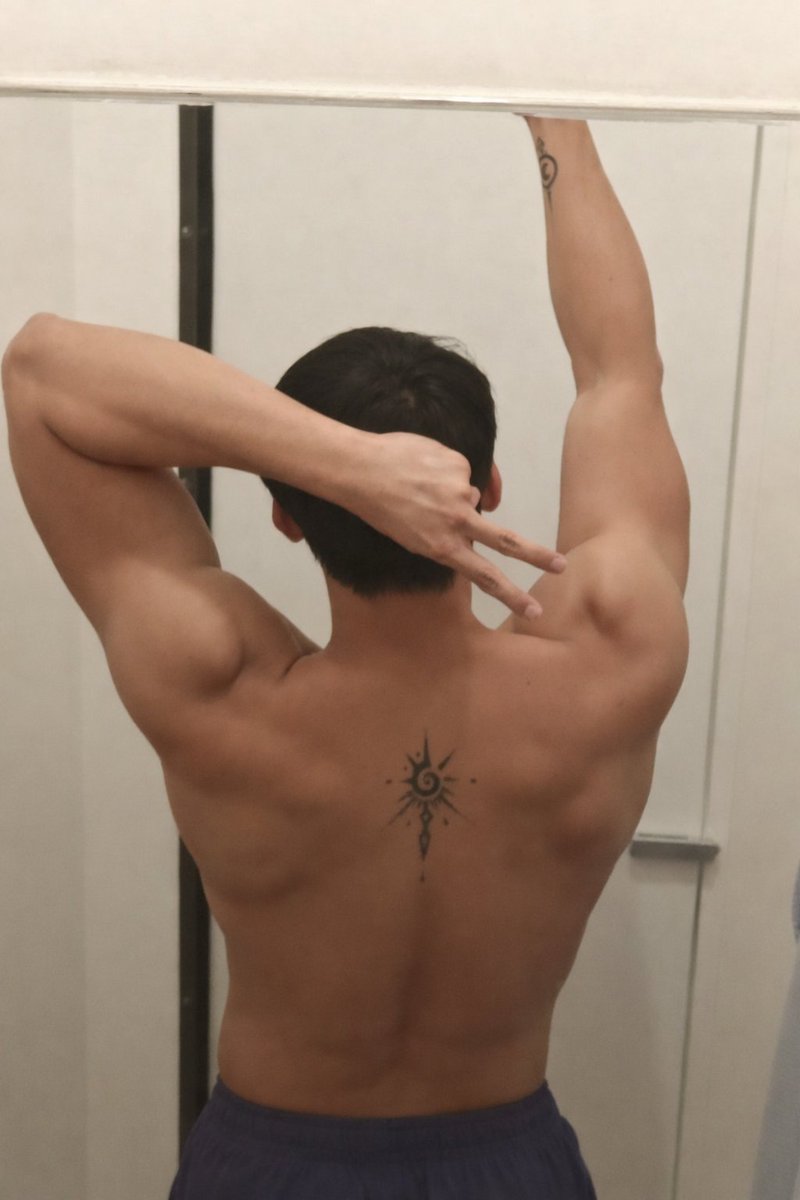 houjeecha's tweet image. Dengan kekuatan bulan ... !!!