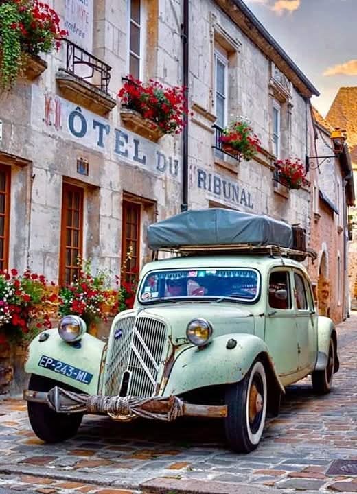 Nice Way To Tour the French Countryside......
#France #traveling #LuxuryLifestyle #LuxuryLiving